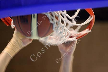 Elba Timisoara - BC Tg. Mures 72-71