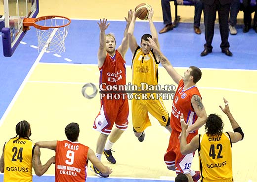 Timba Timisoara - CS Municipal Oradea-04-bosko stojakovic