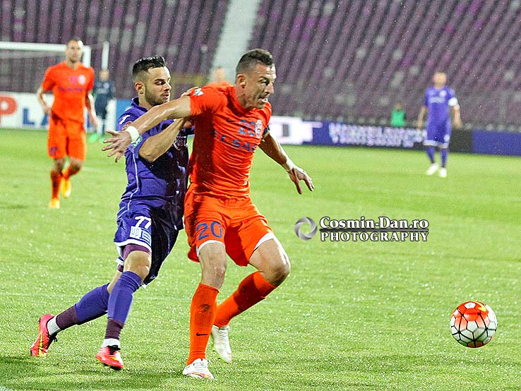 poli-timisoara-botosani-7176 - cristian barbut, florin axinte